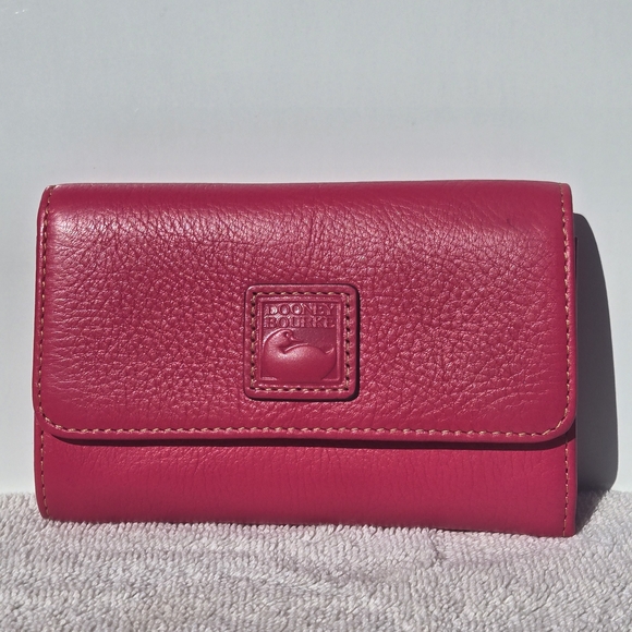 Dooney & Bourke Pink Leather Wallet - Picture 1 of 4